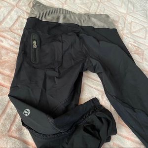 Lululemon yoga pants